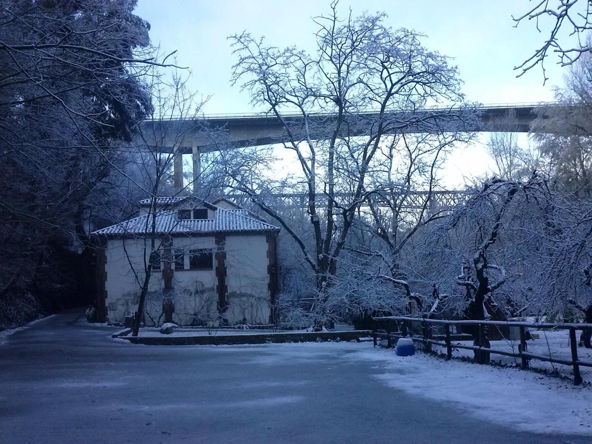 Alojamiento Rural Molino Del Puente 多尔卡 外观 照片